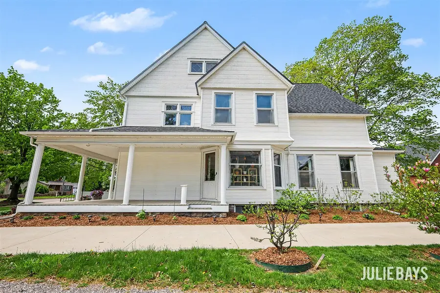 311 E Main, Middleville, MI 49333 - #2