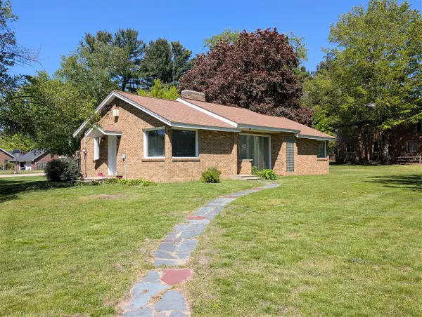 201 Randolph, Bangor, MI 49013
