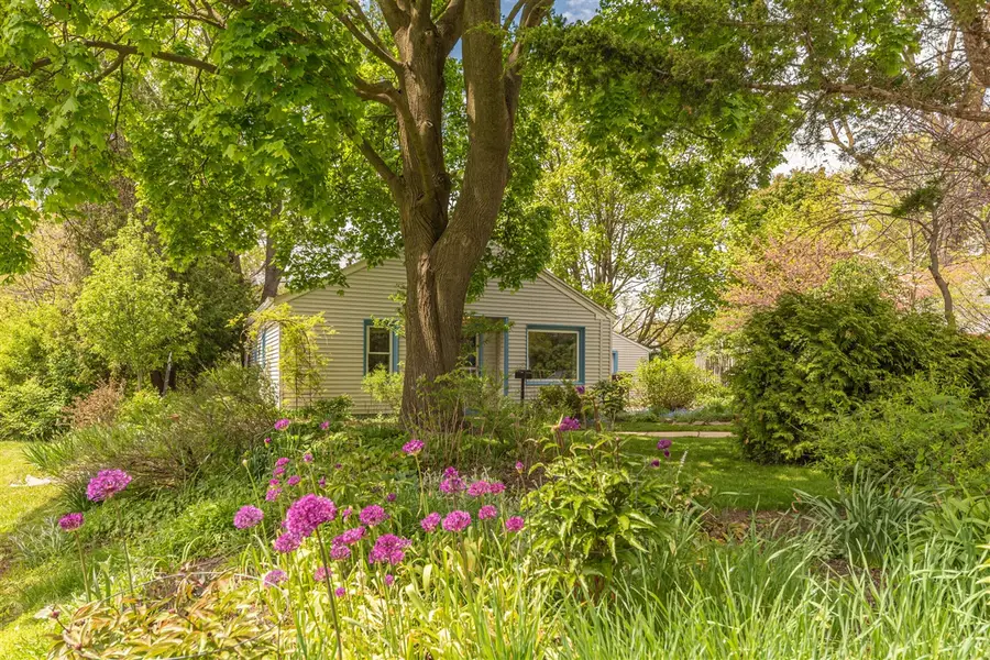 1807 Hiawatha, Ann Arbor, MI 48105 - #2