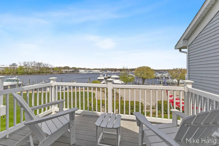 931 W Savidge, Spring Lake, MI 49456 - #2