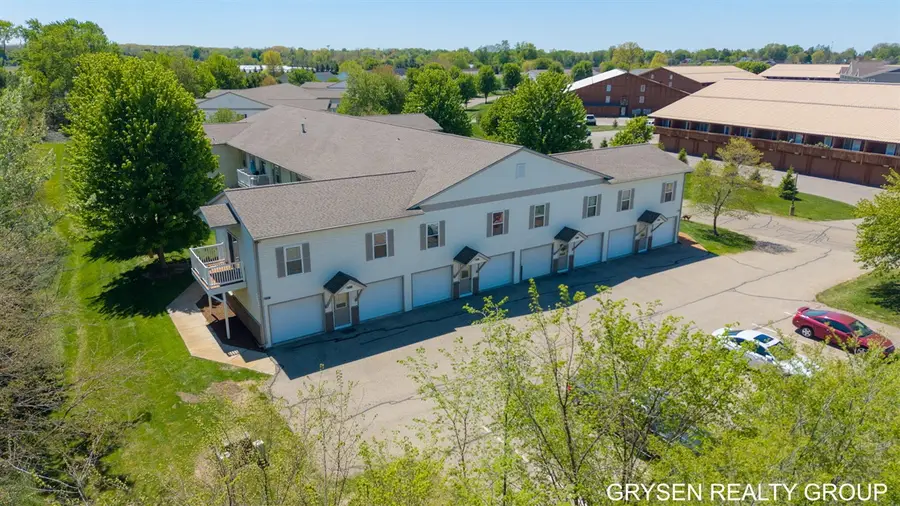 5752 East Town #9, Hudsonville, MI 49426 - #2