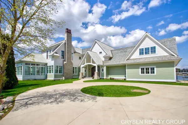 511 N Lake, Caledonia, MI 49316