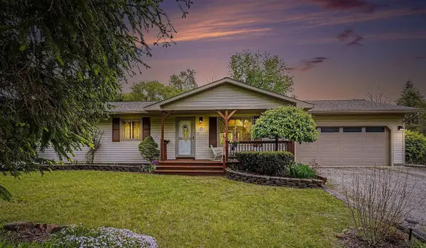 8249 Kimble, Pinckney, MI 48169