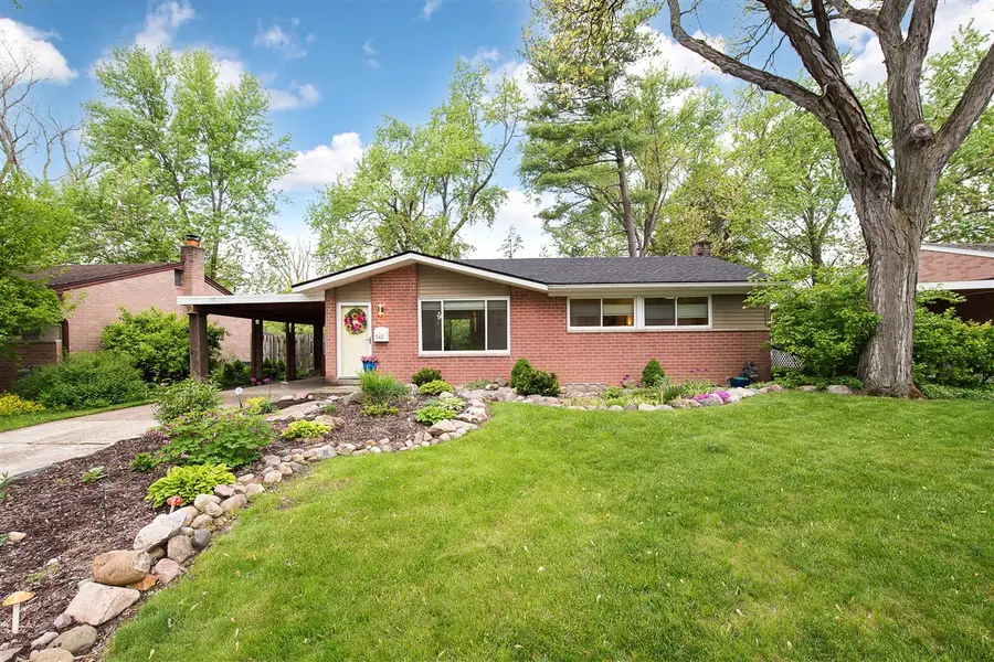 562 Rosemont, Saline, MI 48176 - #2