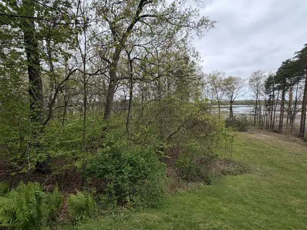3114 Red Oak, Saugatuck, MI 49453