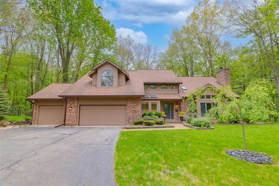 7170 Hawthorn Valley, Kalamazoo, MI 49009 - #2