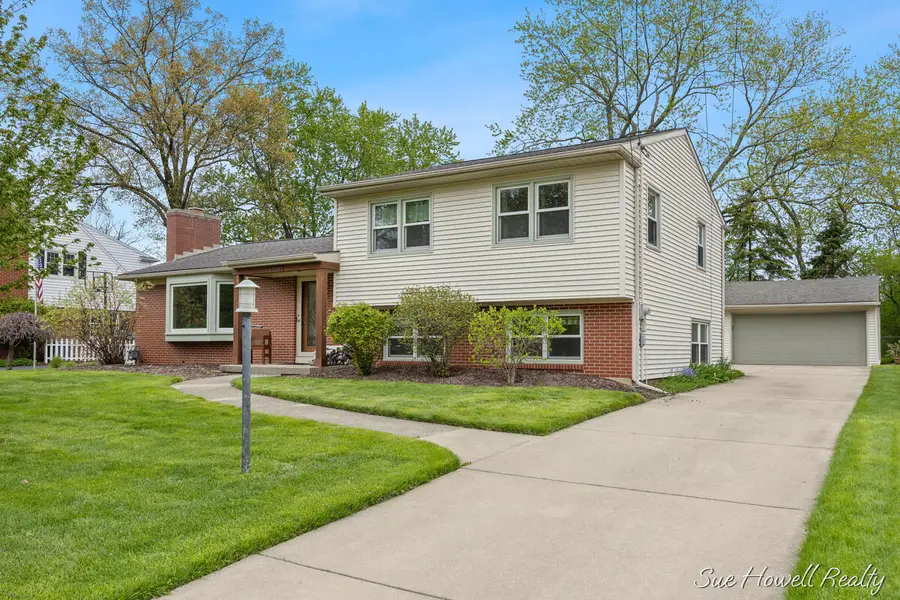 2102 Ontonagon, Grand Rapids, MI 49506 - #2