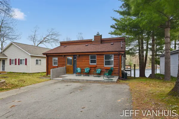 10150 S Lakeside Ridge, Baldwin, MI 49304
