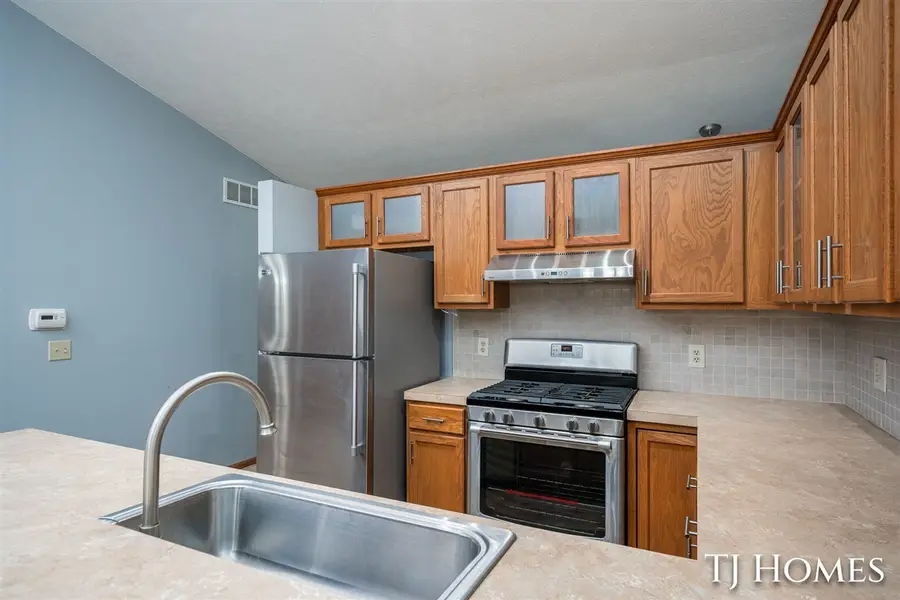 2466 Bridgeport #35, Grand Rapids, MI 49508 - #2