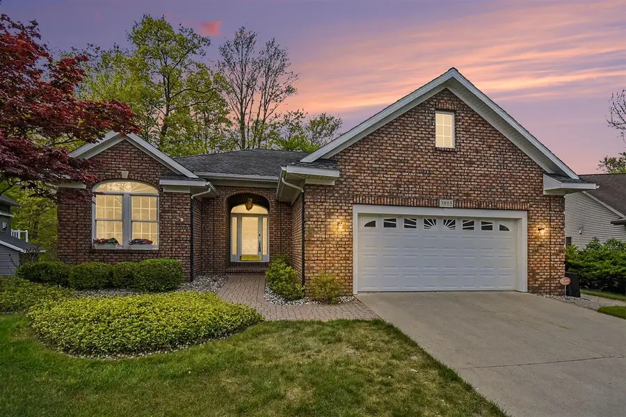 3815 Ravinewood, Grand Rapids, MI 49508 - #2