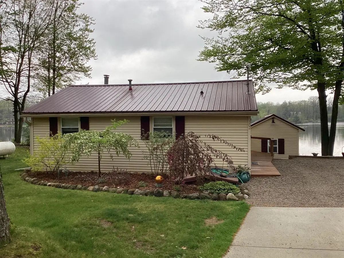 304 Eastland, Leroy, MI 49655 - #1