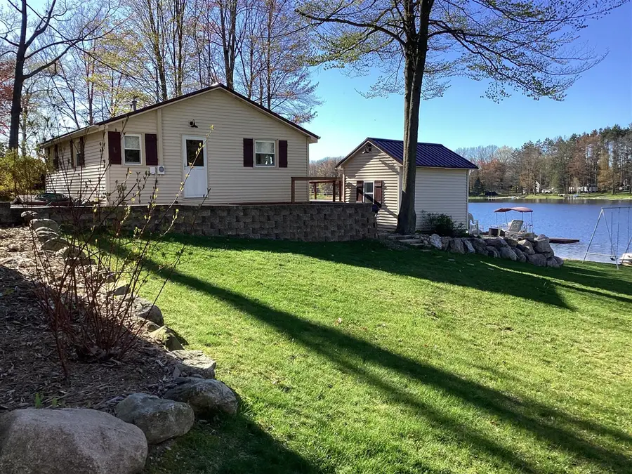 304 Eastland, Leroy, MI 49655 - #3