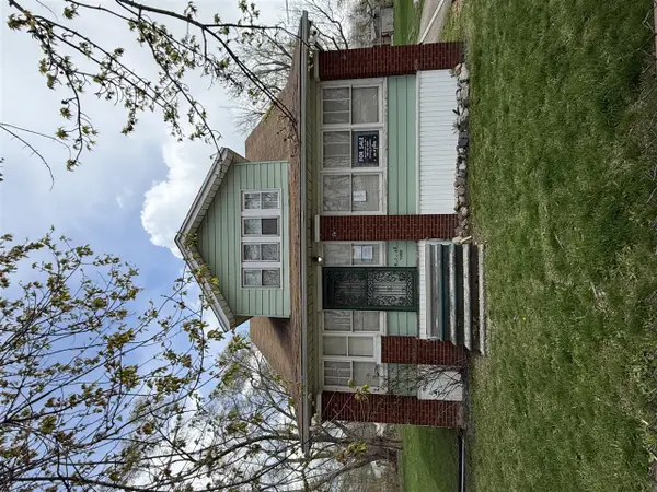 35068 Ellen, Clinton Township, MI 48035