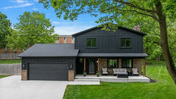 1944 Lenawee, Grand Rapids, MI 49506