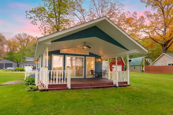 3055 Baseline, Gobles, MI 49055