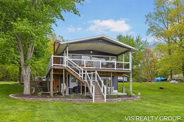 46611 Vine, Bloomingdale, MI 49026