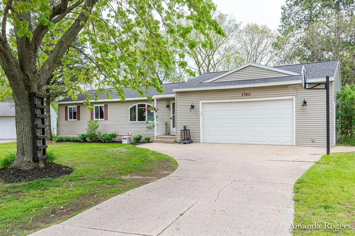 1780 Woodrun, Lowell, MI 49331 - #1