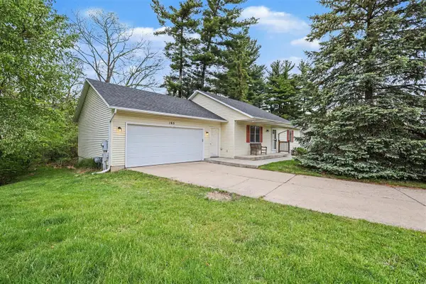 165 Hunters Trail, Middleville, MI 49333