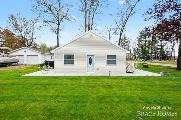 1653 S Beech, White Cloud, MI 49349