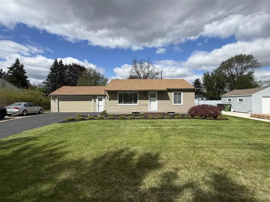 46329 Huling, Shelby, MI 48317 - #2