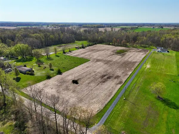 31643 Frost, Dowagiac, MI 49047
