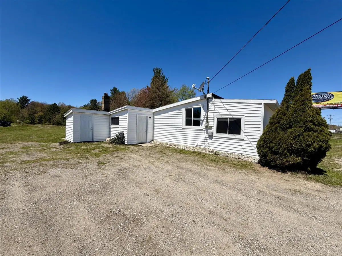 3261 Whitehall, Muskegon, MI 49445 - #1