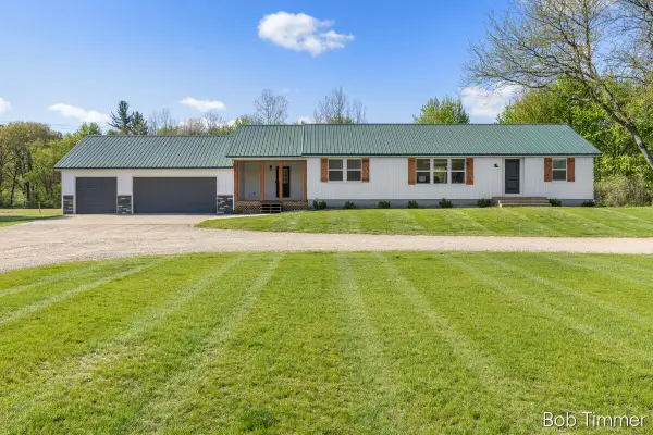2812 142nd, Dorr, MI 49323