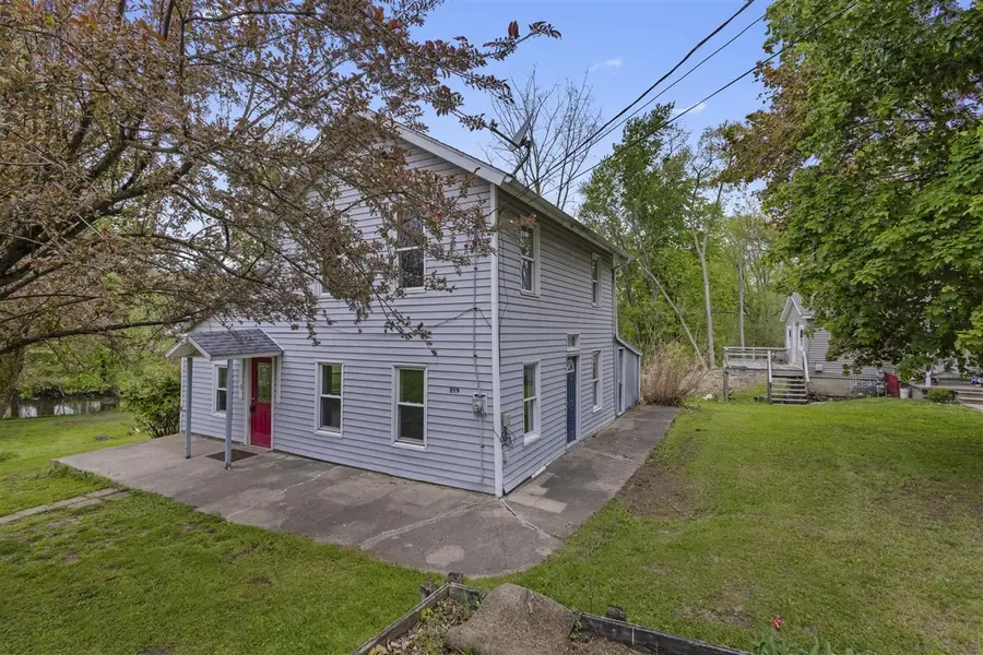 219 Water, Jonesville, MI 49250 - #2