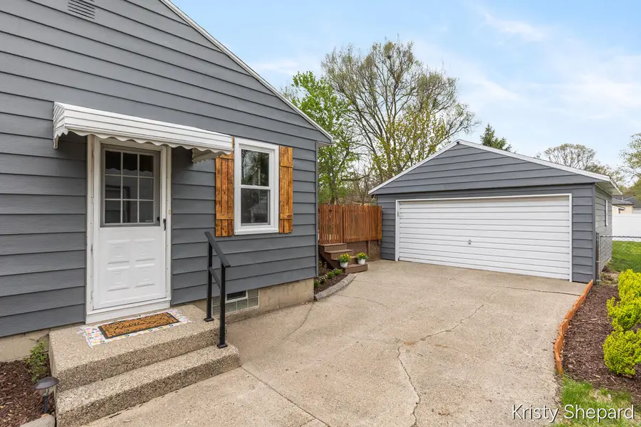 4326 Michael, Wyoming, MI 49509 - #3