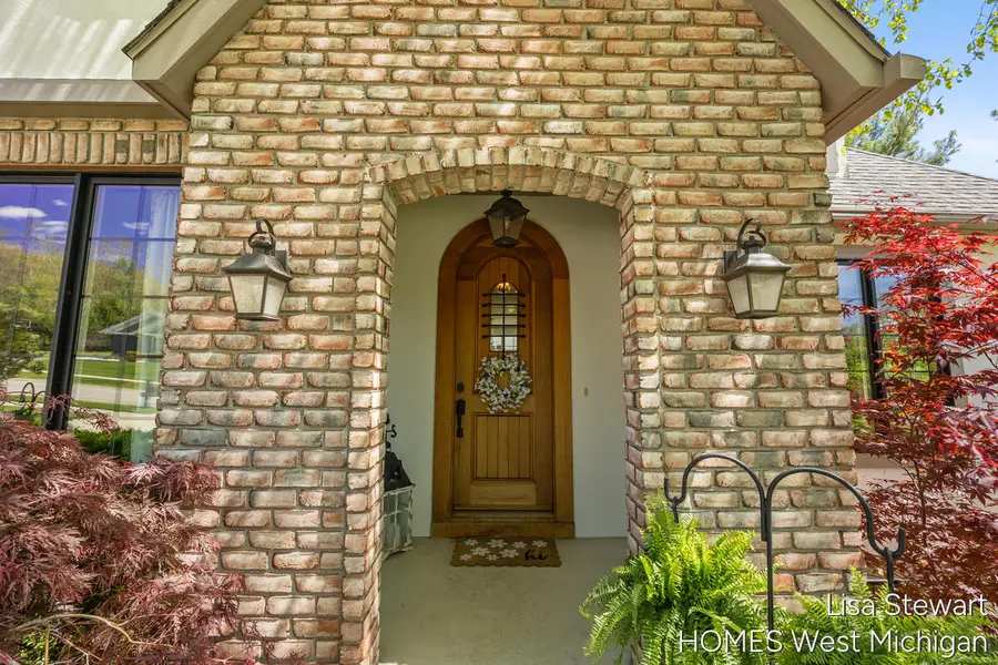 2450 Shears Crossing, Grand Rapids, MI 49525 - #2