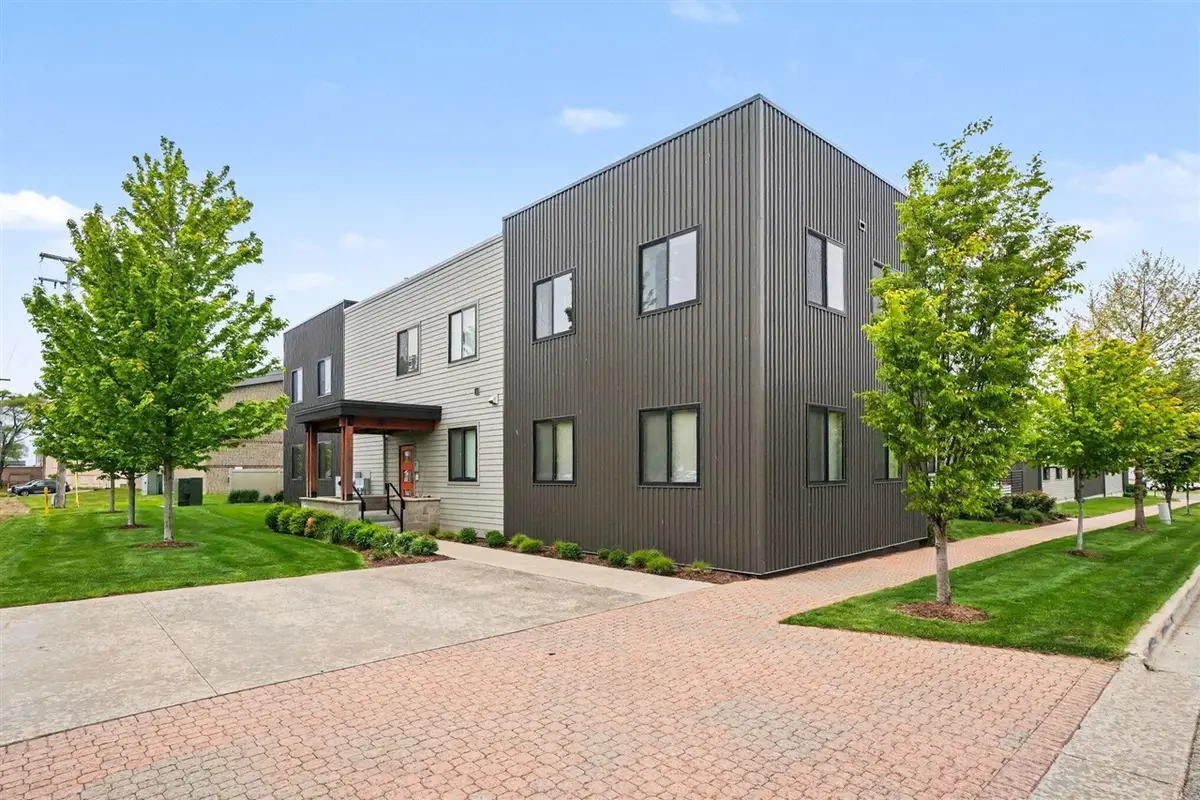 110 Central #102, Holland, MI 49423 - #1
