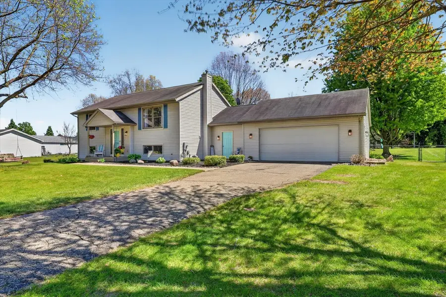 23027 Bobolink, Mattawan, MI 49071 - #3