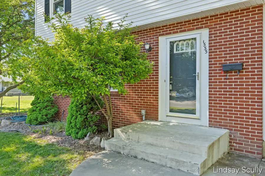 1555 43rd, Wyoming, MI 49509 - #2