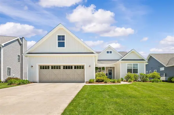 529 Dunewood, Saint Joseph, MI 49085