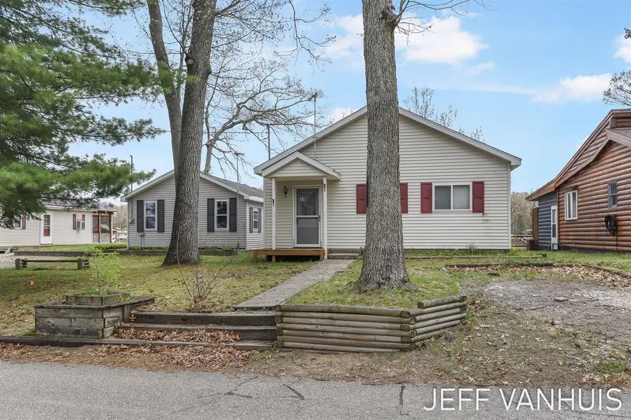 10138 S Lakeside Ridge, Baldwin, MI 49304 - #2