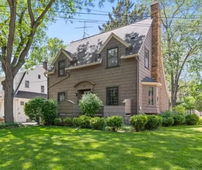 957 Maxwell, East Grand Rapids, MI 49506 - #1