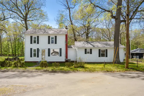52320 Sheridan, Paw Paw, MI 49079