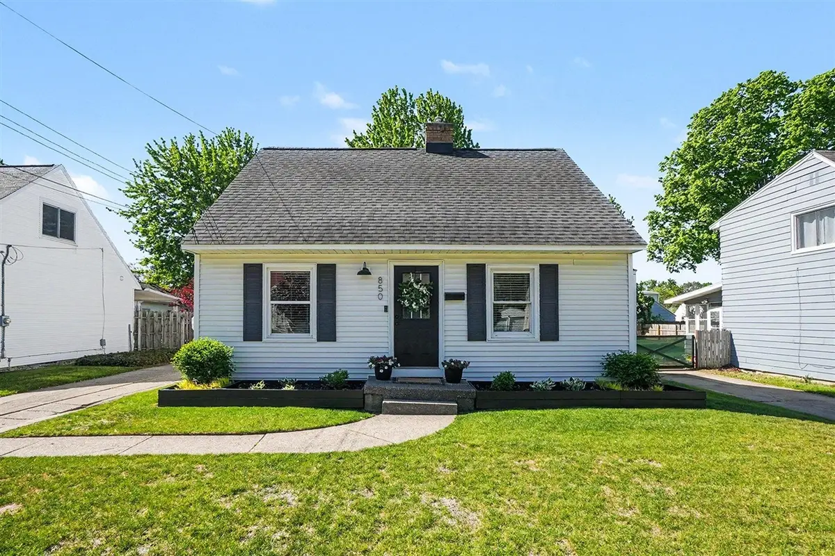 850 Colrain, Wyoming, MI 49509 - #1