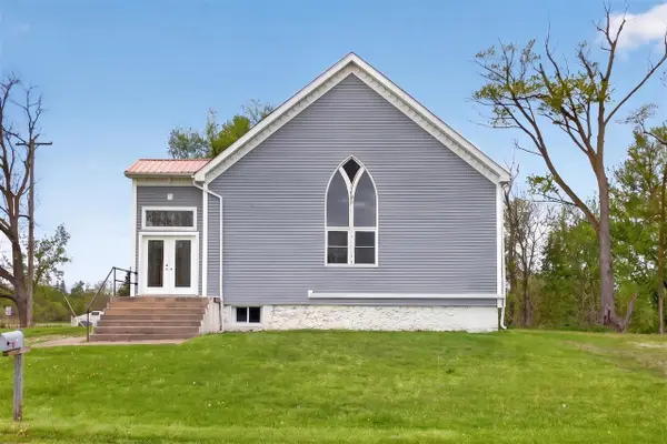6431 Devils Lake, Addison, MI 49220