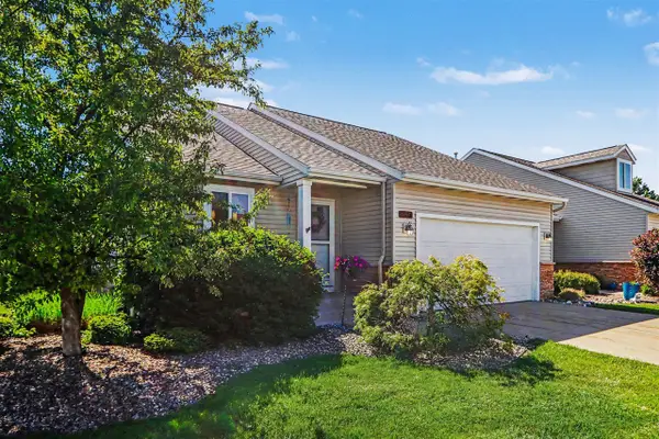 1257 S Village, Kalamazoo, MI 49009