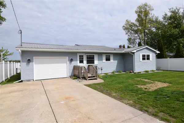 912 West Shore, Bronson, MI 49028