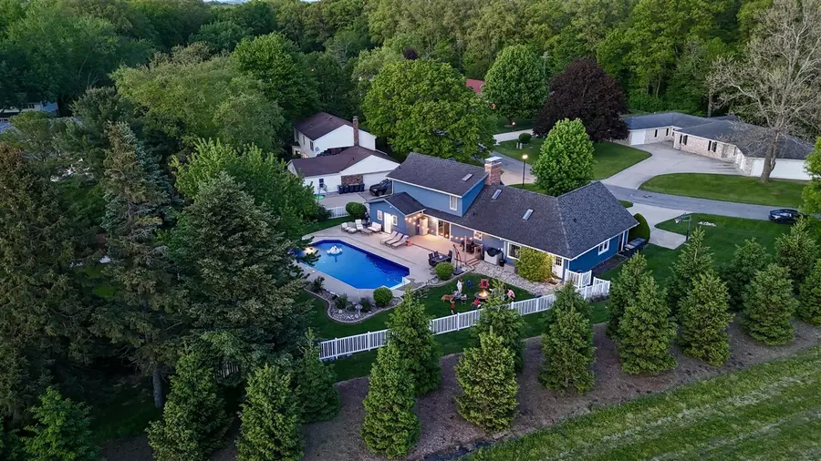 3140 Bluffwood, Saint Joseph, MI 49085 - #2