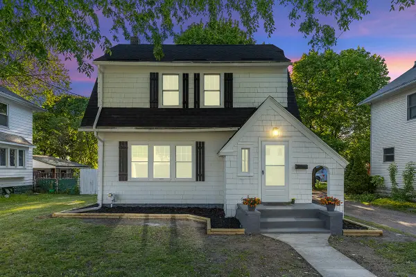 1816 Todd, Lansing, MI 48910