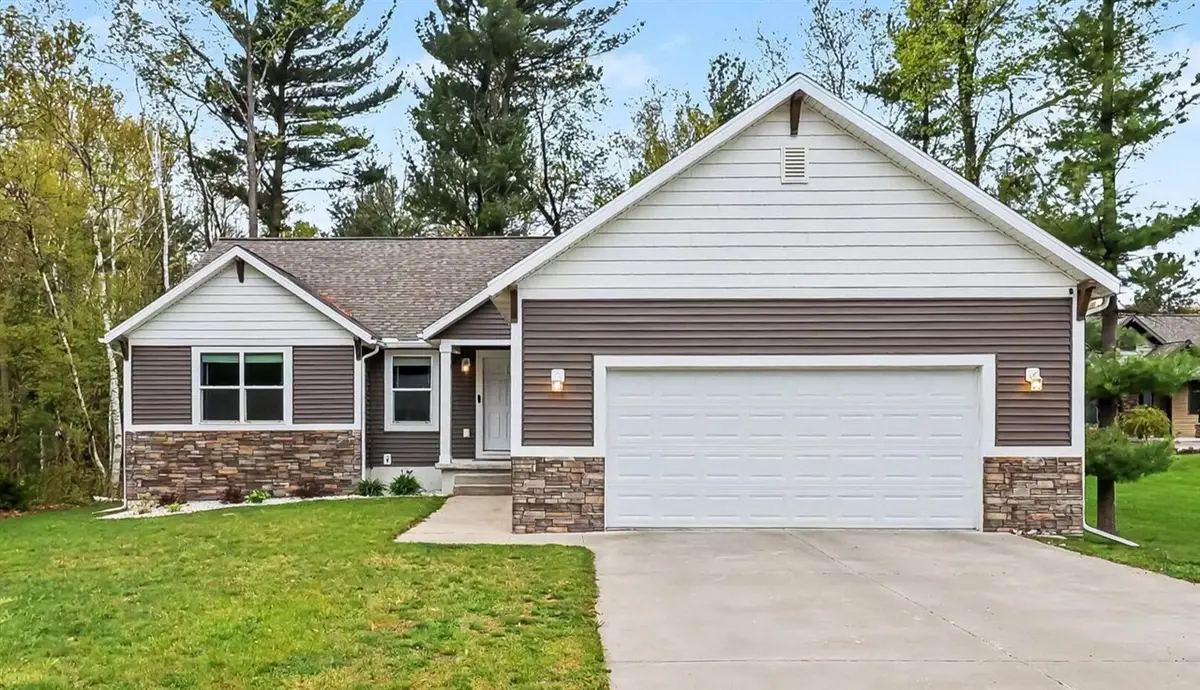 1161 N Hillside, Ludington, MI 49431 - #1
