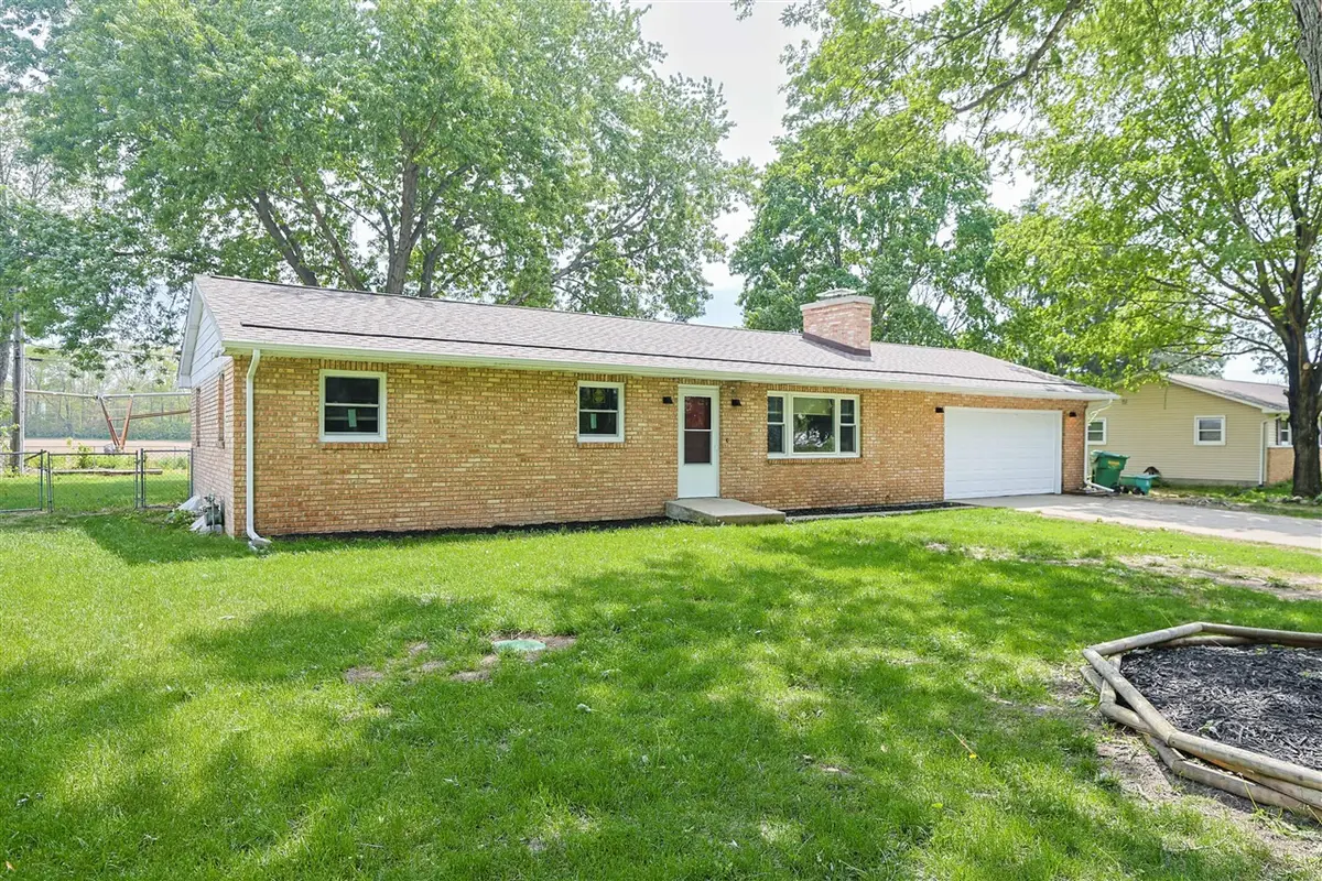 827 E Park, Niles, MI 49120 - #1
