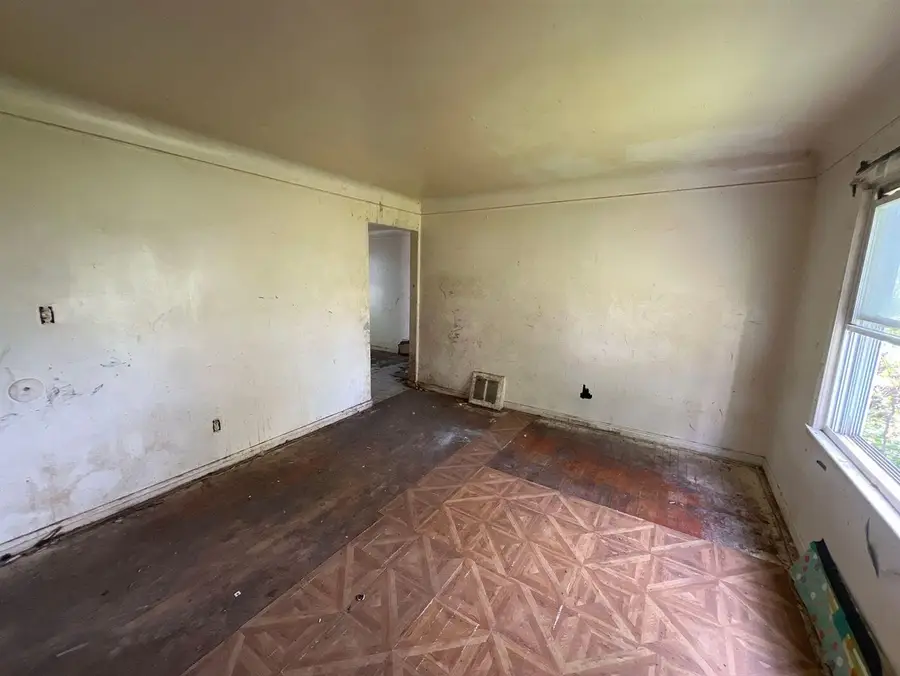 7839 Clayburn, Detroit, MI 48228 - #3