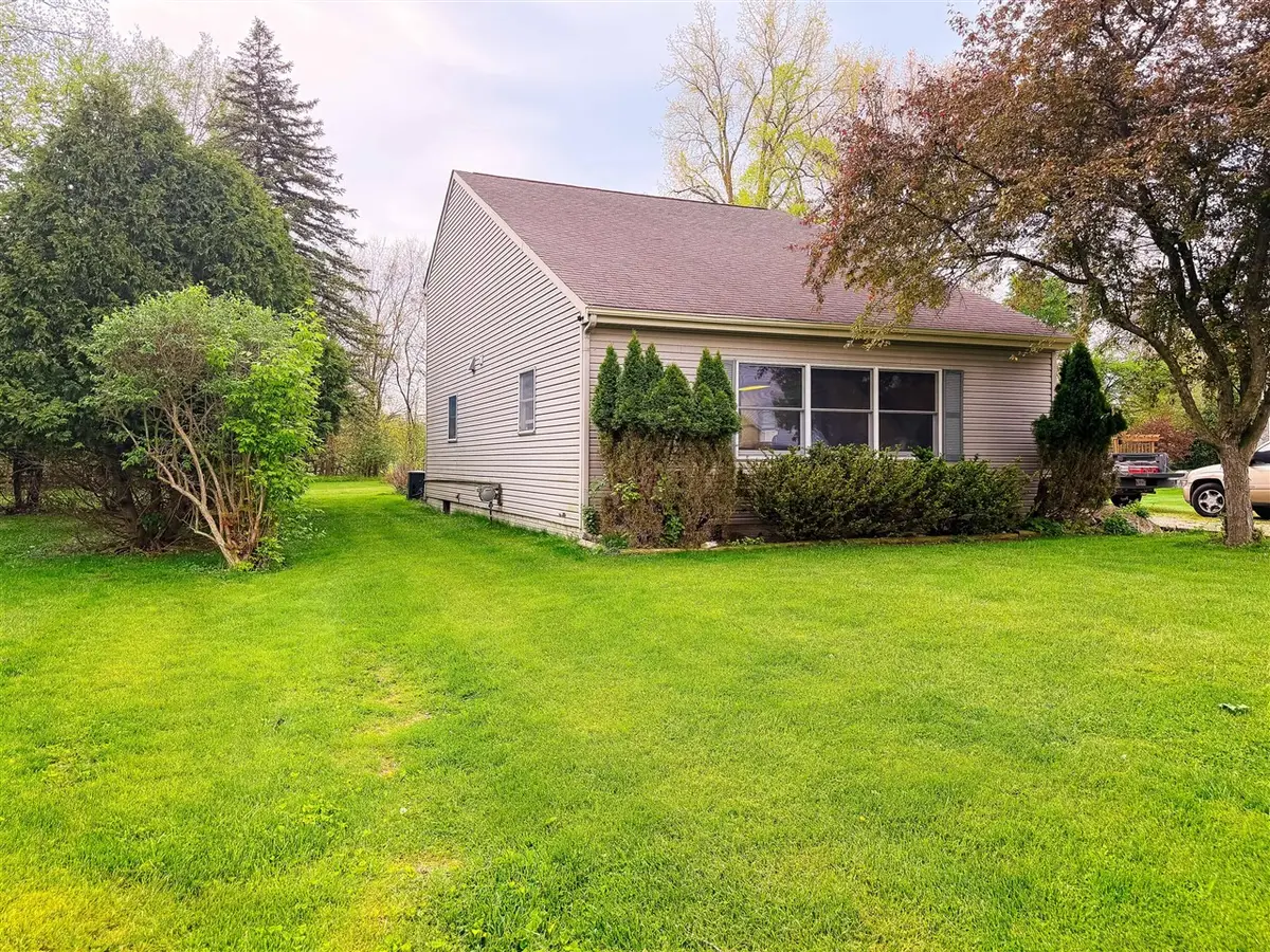 5175 Pleasant Valley, Manitou Beach, MI 49253 - #1