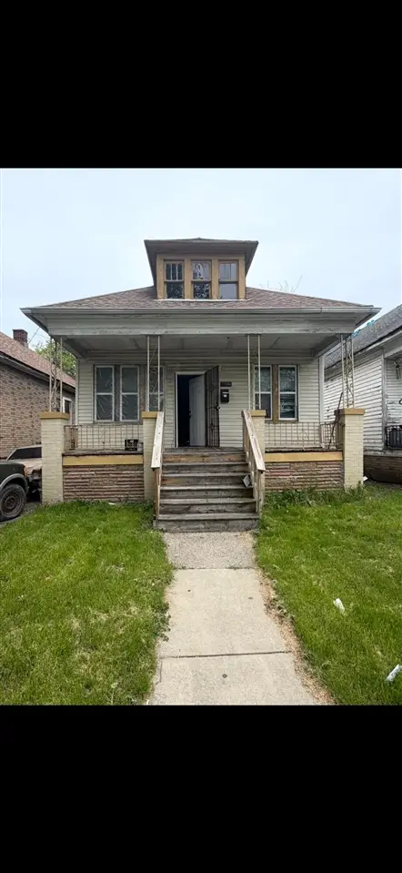 17206 Fenelon, Hamtramck, MI 48212