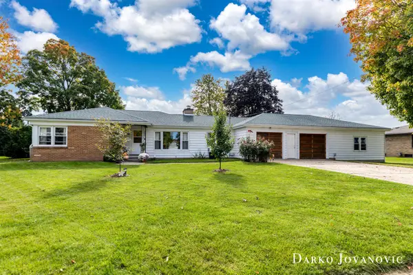 390 W Division, Sparta, MI 49345