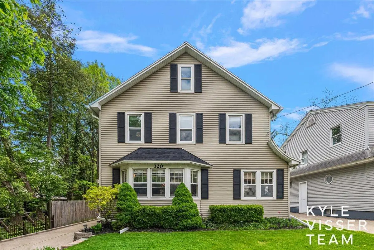 320 Gladstone, East Grand Rapids, MI 49506 - #1